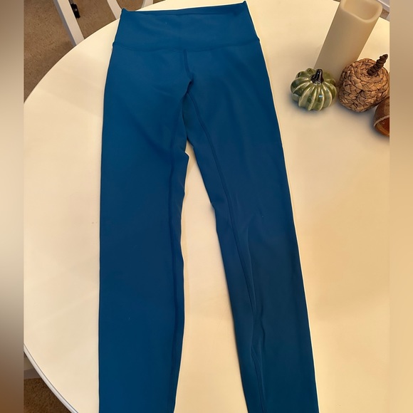Lululemon Wunder Train 7/8 legging. Like new, no flaws - I removed the tag. - Picture 2 of 2